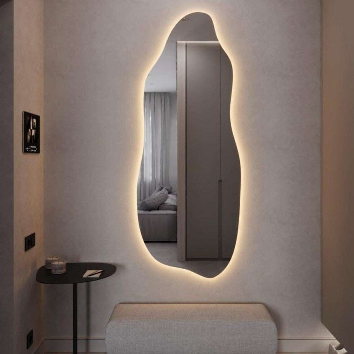 Auralis - LED Irregular Mirror